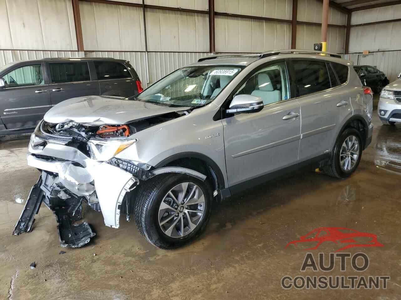 TOYOTA RAV4 2018 - JTMRJREV9JD195569