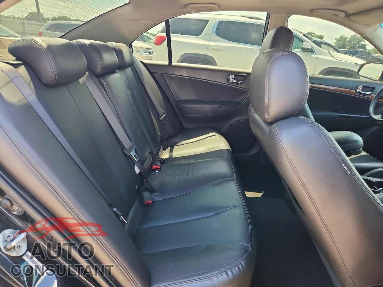 HYUNDAI SONATA 2009 - 5NPEU46F99H564503