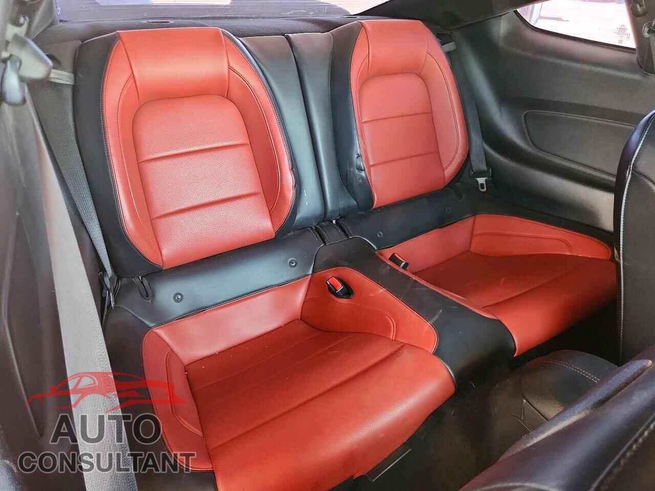 FORD MUSTANG 2015 - 1FA6P8CF0F5388367