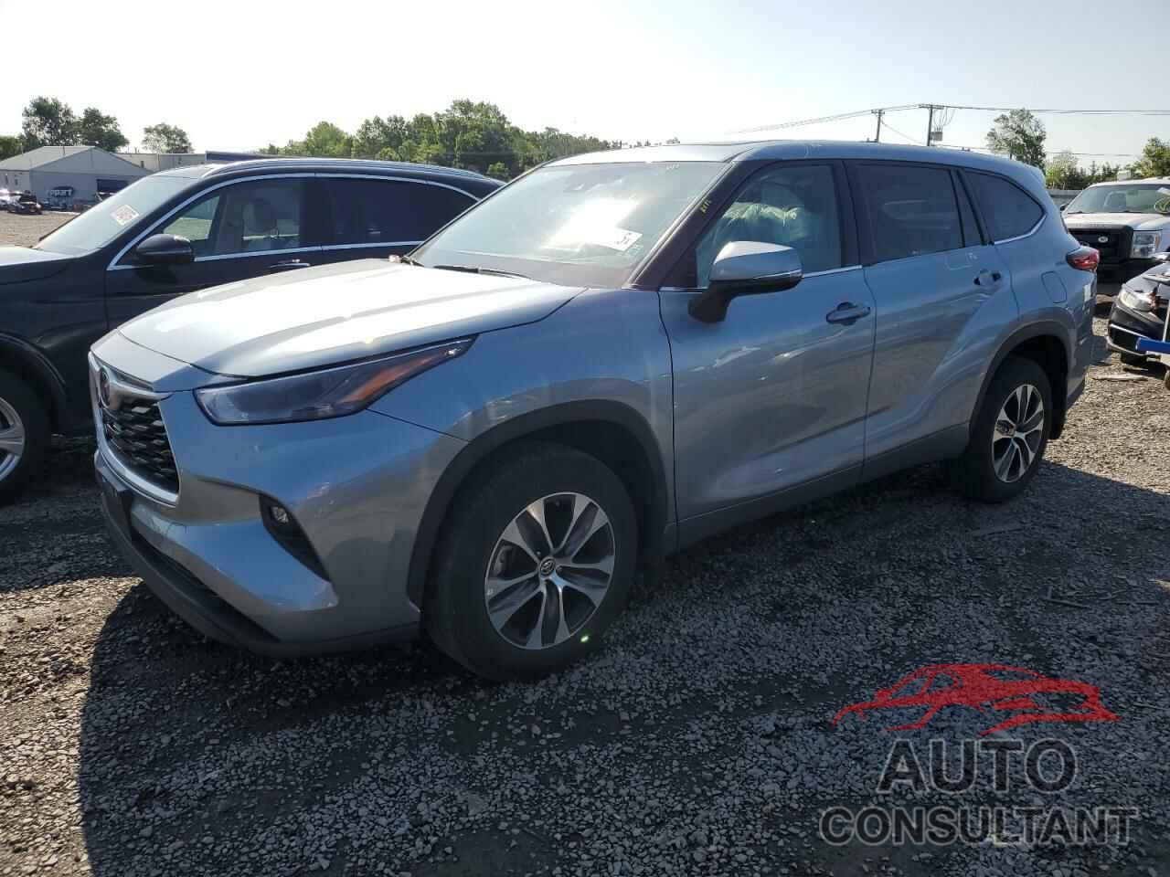 TOYOTA HIGHLANDER 2022 - 5TDGZRBH2NS212768