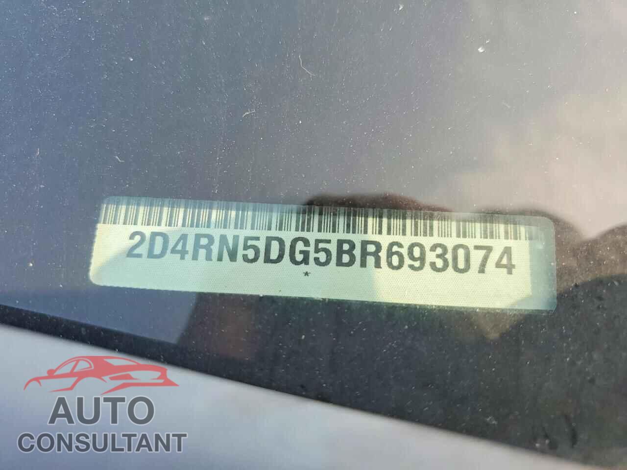 DODGE CARAVAN 2011 - 2D4RN5DG5BR693074