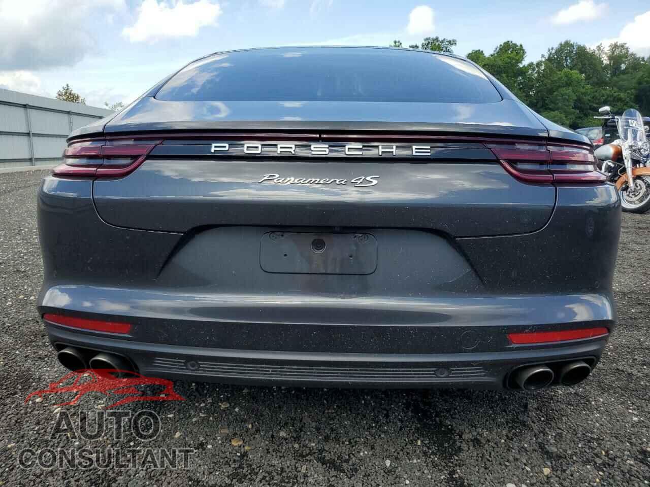 PORSCHE PANAMERA 2017 - WP0AB2A70HL123703
