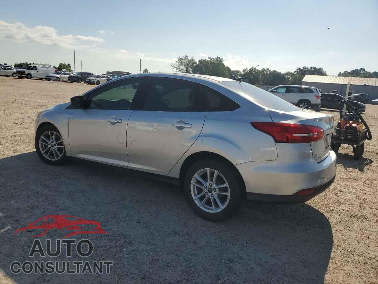 FORD FOCUS 2015 - 1FADP3F24FL297889
