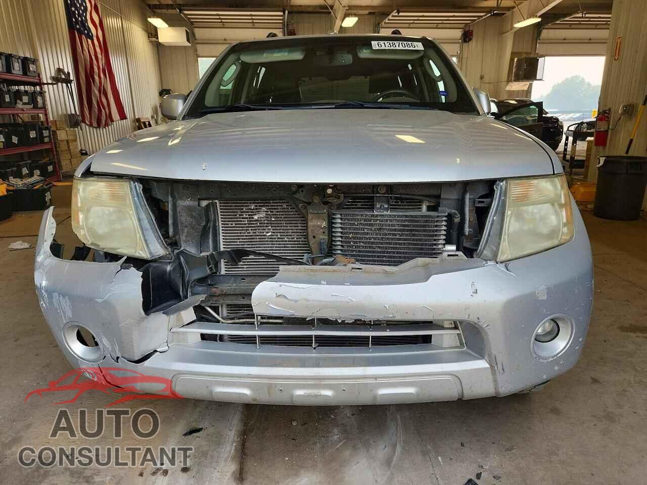 NISSAN PATHFINDER 2011 - 5N1AR1NB7BC610906