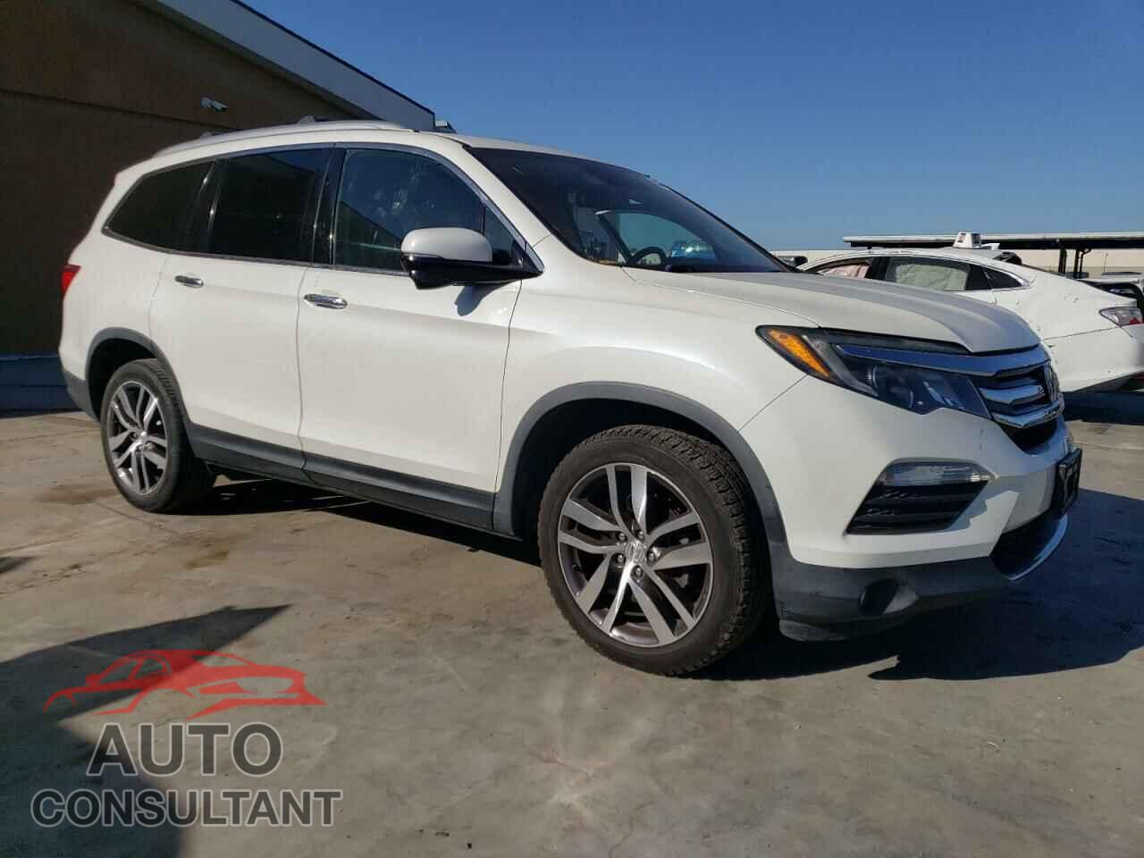 HONDA PILOT 2017 - 5FNYF6H95HB009510