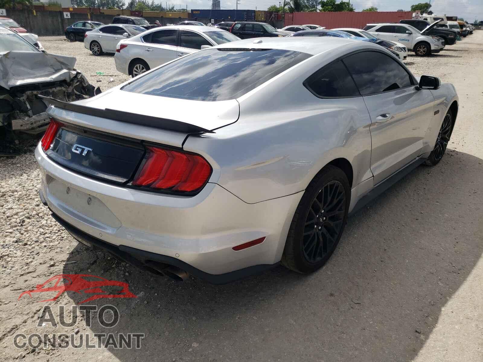 FORD MUSTANG 2019 - 1FA6P8CF5K5151657