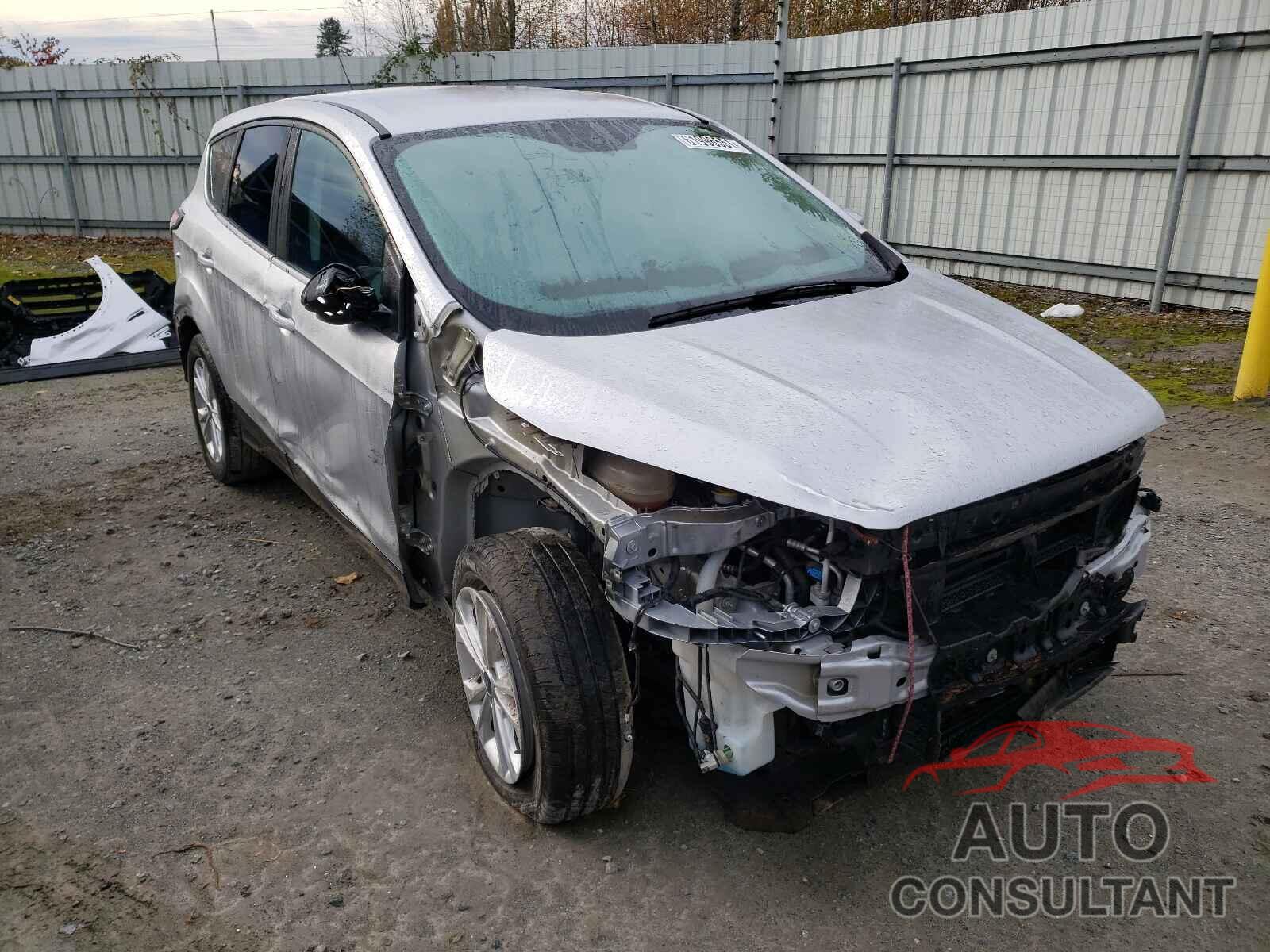 FORD ESCAPE 2017 - 1FMCU0GD3HUD11951