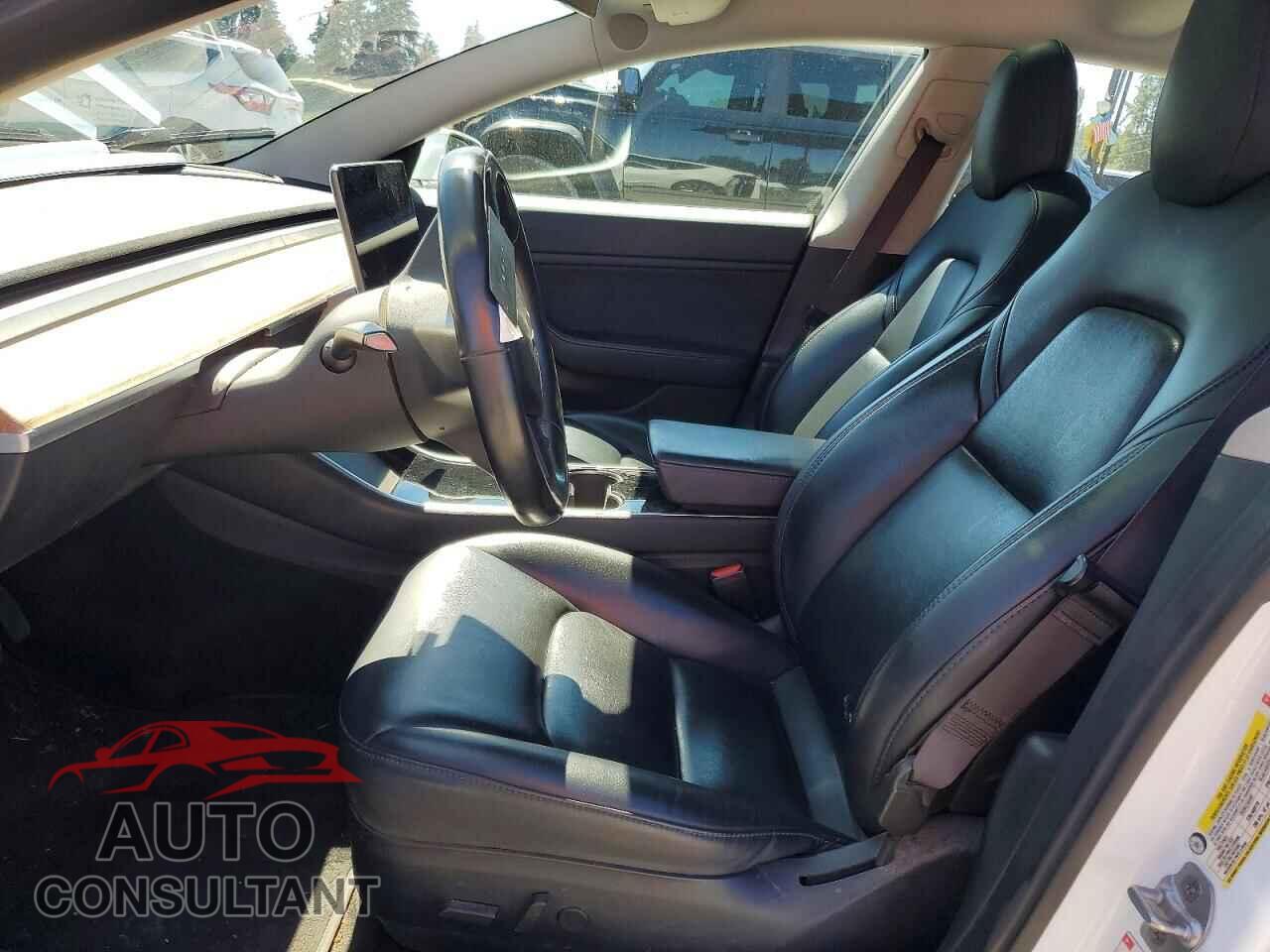 TESLA MODEL 3 2018 - 5YJ3E1EB8JF092458