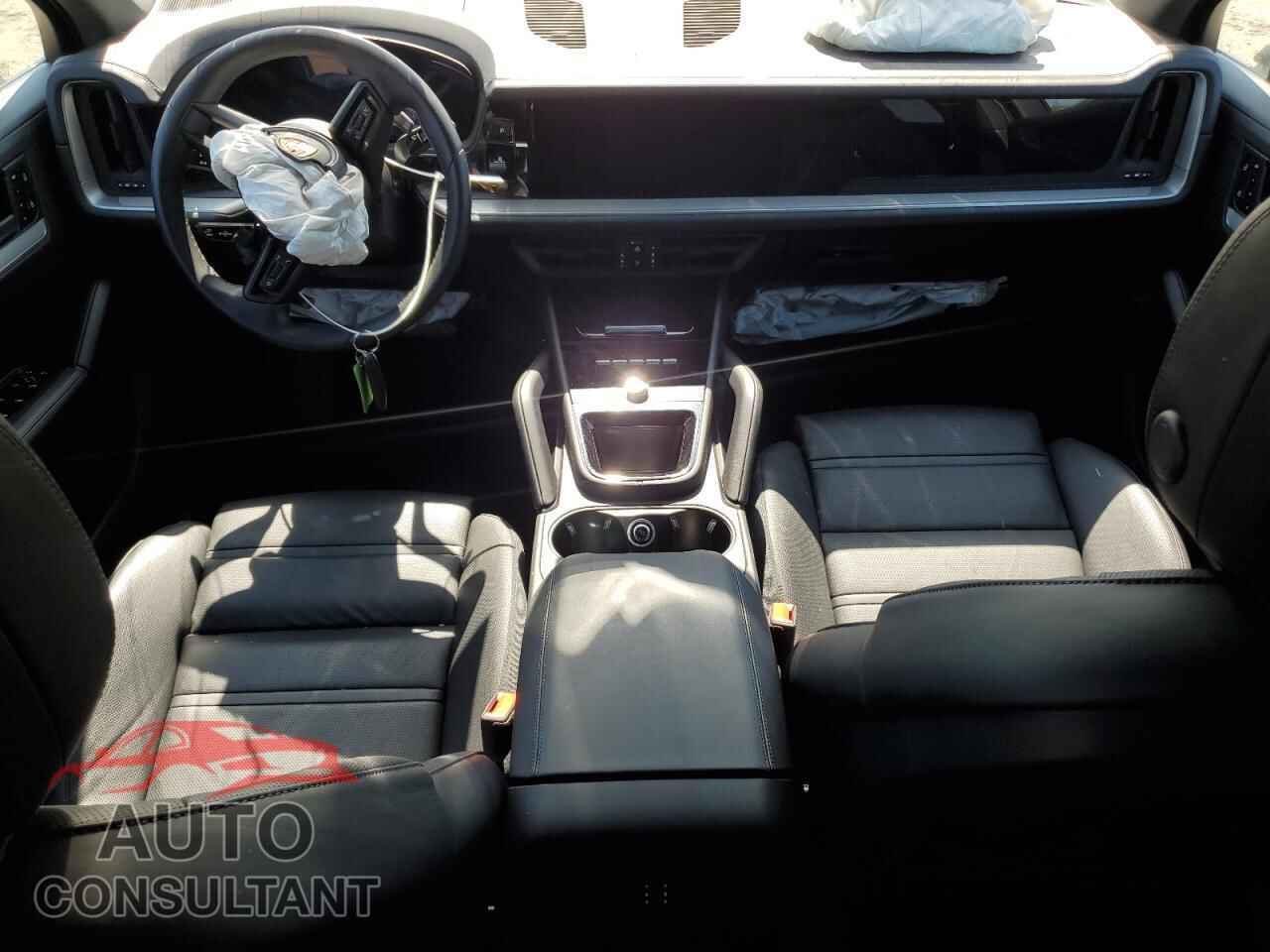 PORSCHE CAYENNE 2024 - WP1AA2AY8RDA09180