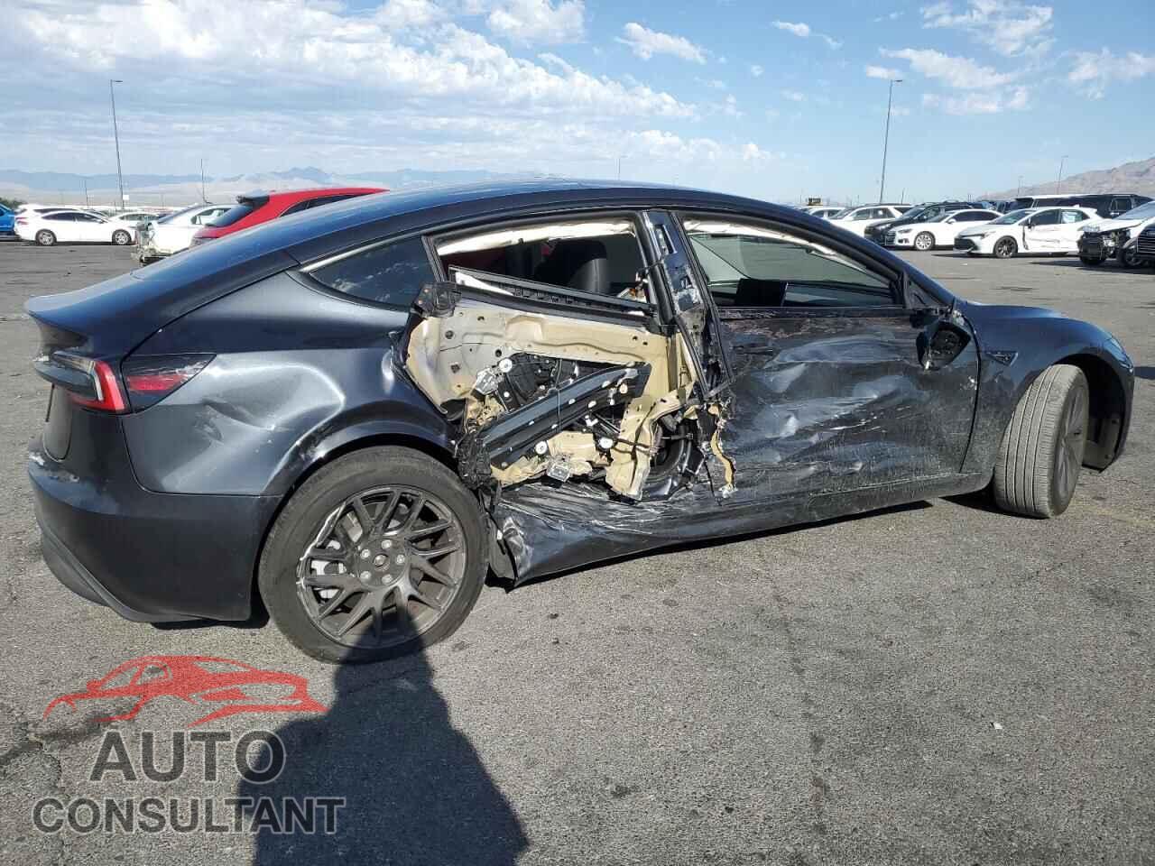 TESLA MODEL 3 2024 - 5YJ3E1EAXRF732236