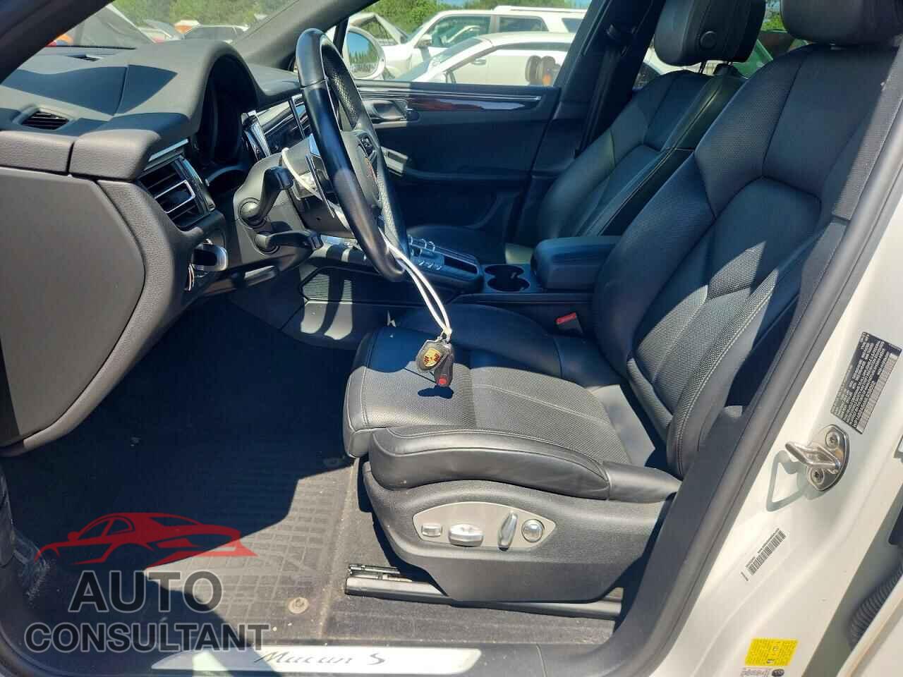 PORSCHE MACAN 2021 - WP1AB2A56MLB38052