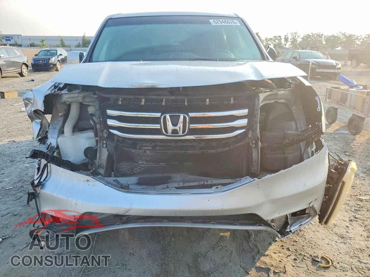 HONDA PILOT 2013 - 5FNYF3H45DB008077