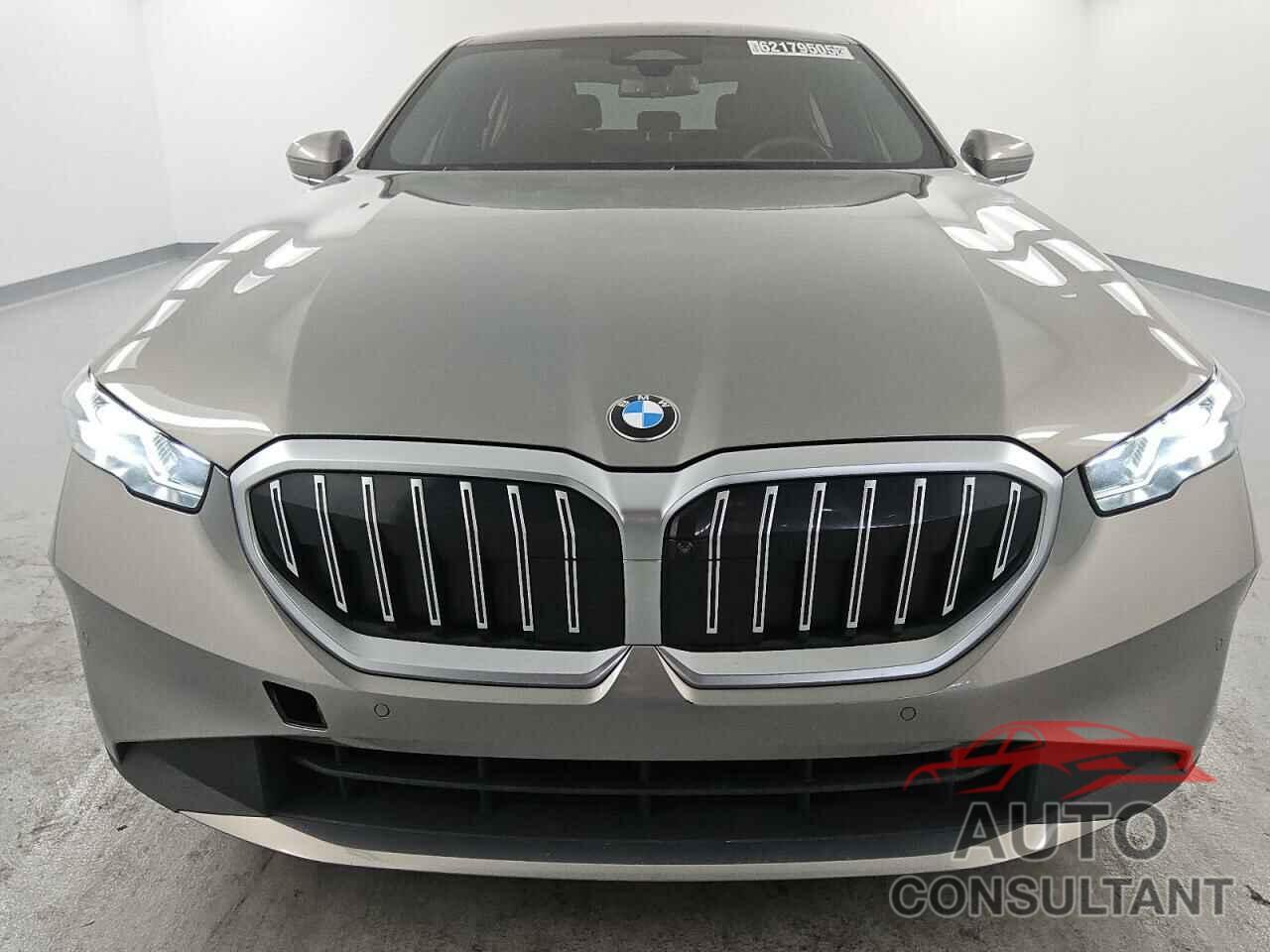 BMW 5 SERIES 2024 - WBA53FJ01RCS03468