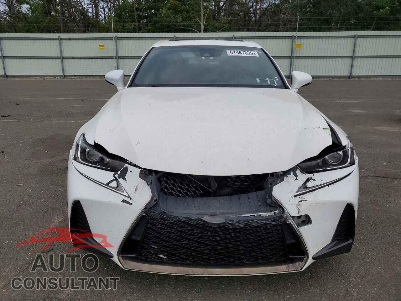 LEXUS IS 2018 - JTHBA1D2XJ5079199