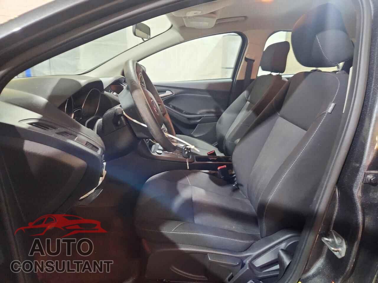 FORD FOCUS 2017 - 1FADP3F22HL297439
