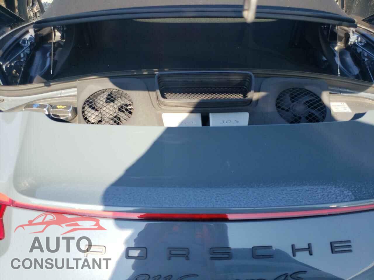PORSCHE 911 2018 - WP0CB2A94JS147332