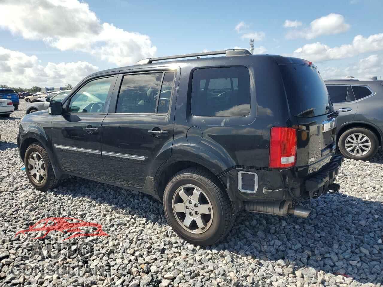 HONDA PILOT 2011 - 5FNYF3H93BB010709