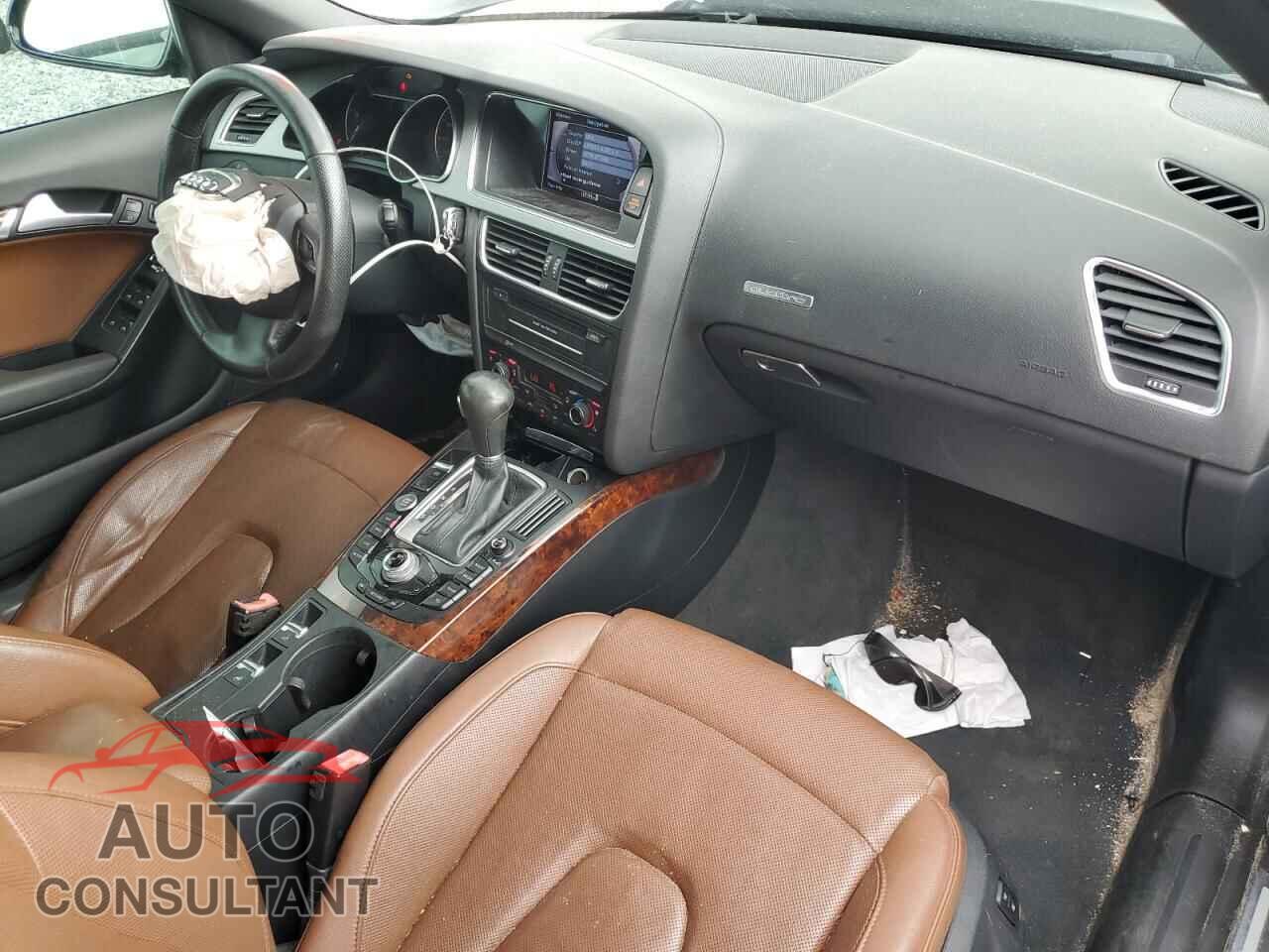 AUDI A5 2012 - WAULFAFH1CN003380