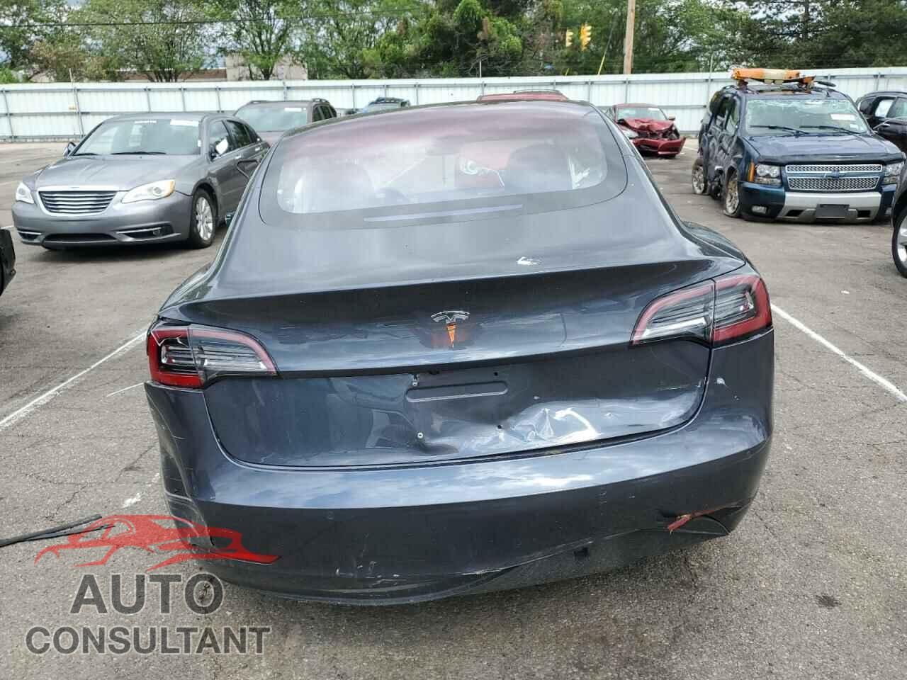 TESLA MODEL 3 2018 - 5YJ3E1EA9JF022040