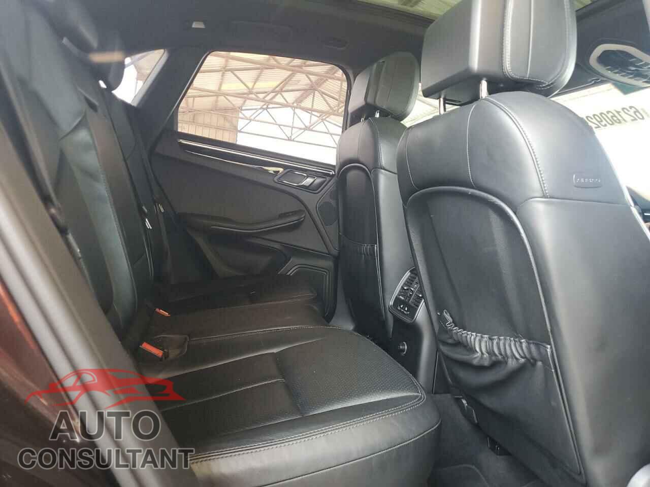 PORSCHE MACAN 2015 - WP1AB2A53FLB59122