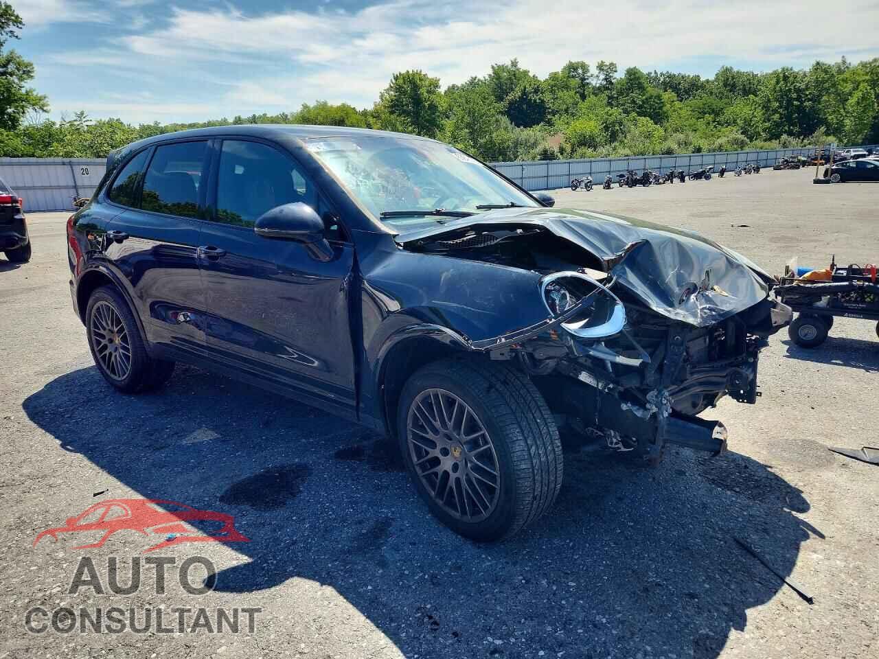 PORSCHE CAYENNE 2018 - WP1AA2A21JKA06701