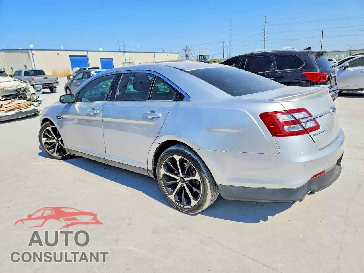 FORD TAURUS 2014 - 1FAHP2E82EG174245