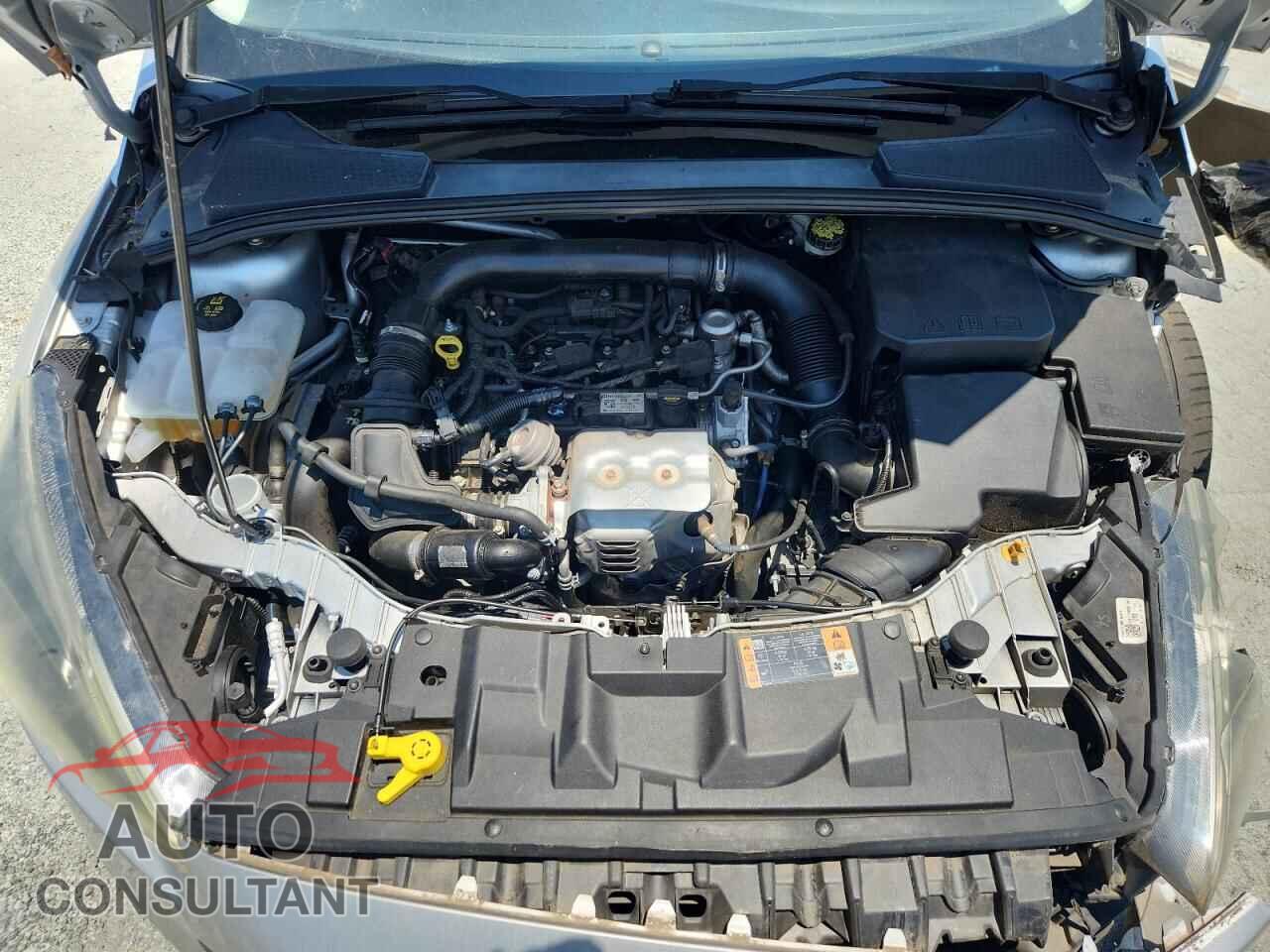 FORD FOCUS 2016 - 1FADP3FE8GL401778
