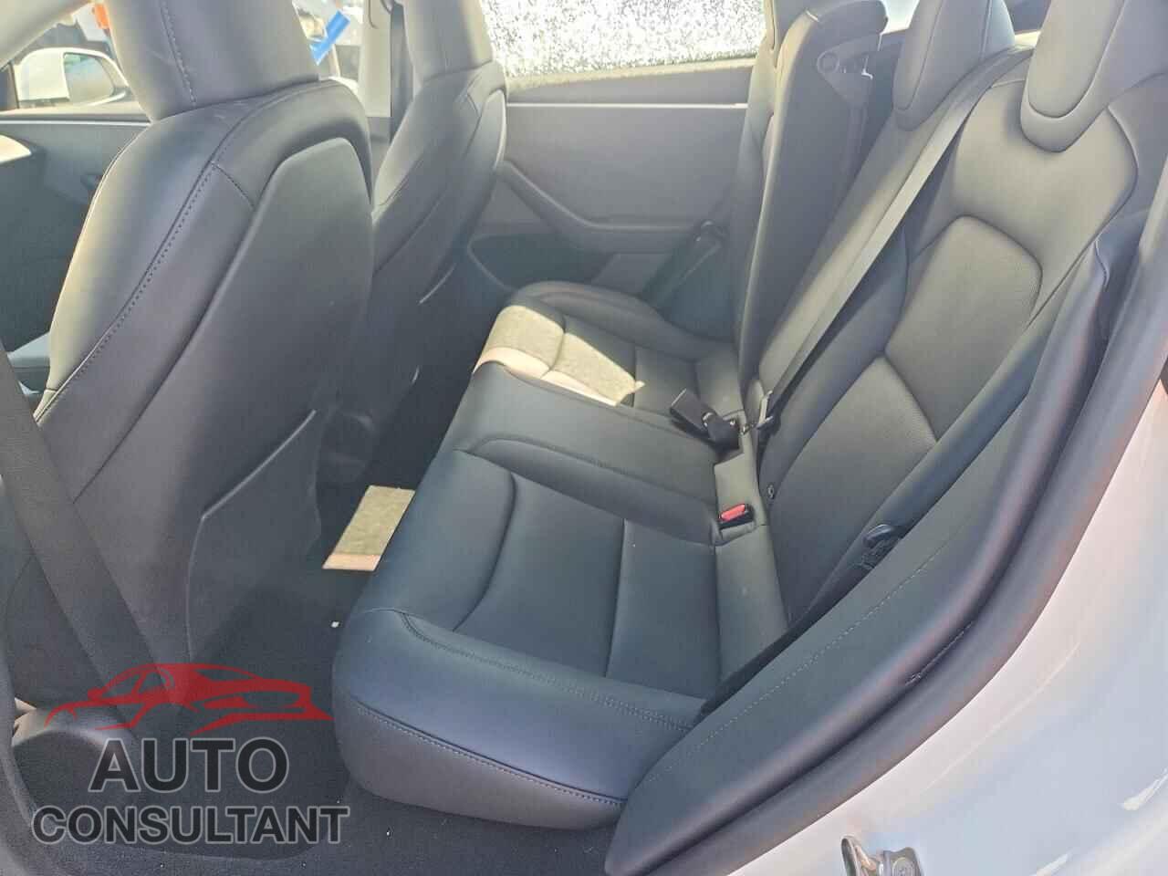 TESLA MODEL 3 2024 - 5YJ3E1EA1RF841961