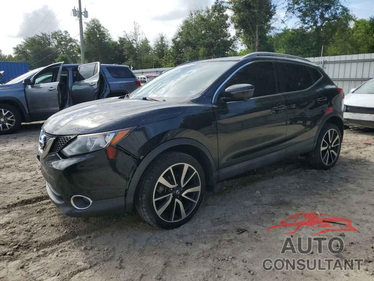 NISSAN ROGUE 2017 - JN1BJ1CP9HW036706