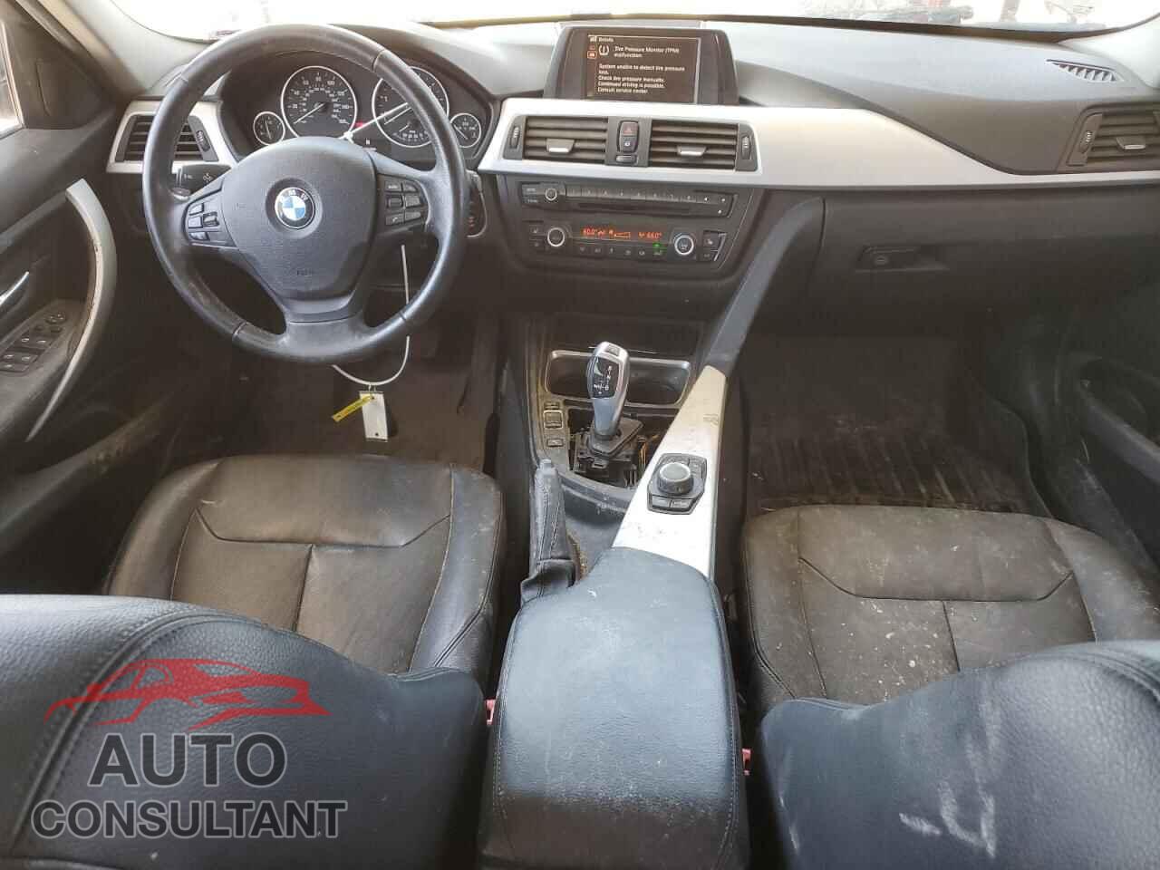 BMW 3 SERIES 2013 - WBA3B5C51DF595100