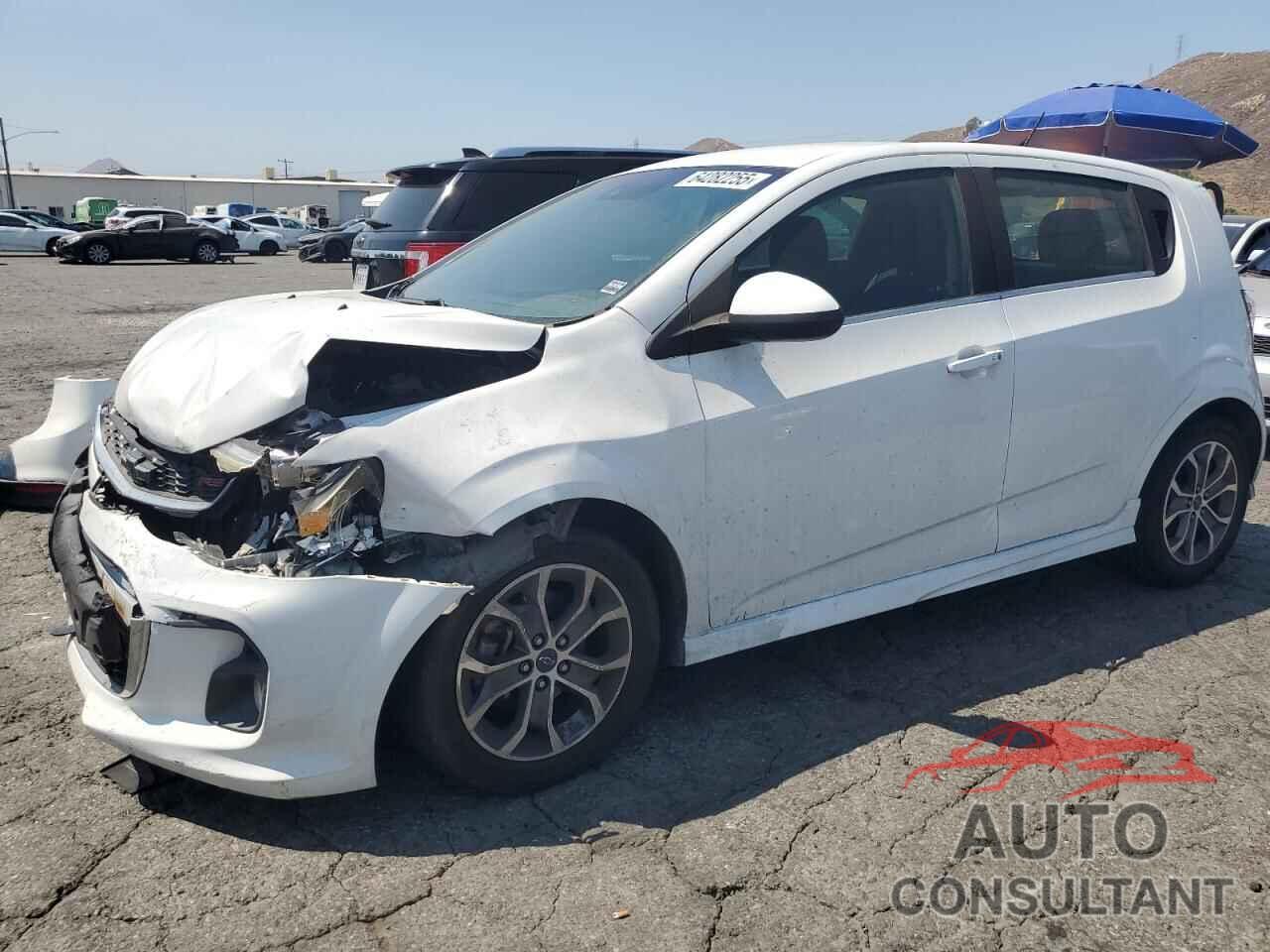 CHEVROLET SONIC 2018 - 1G1JD6SH7J4128656