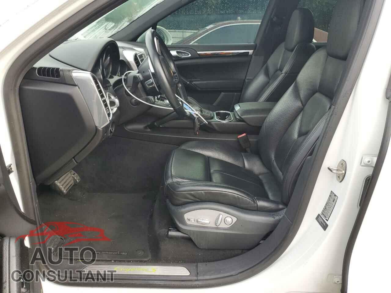 PORSCHE CAYENNE 2017 - WP1AE2A21HLA74733