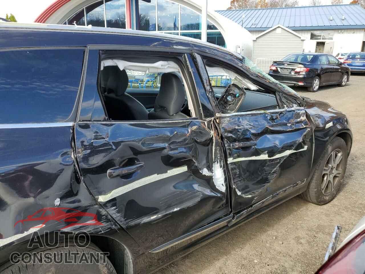 VOLVO XC60 2015 - YV4902RD9F2584837