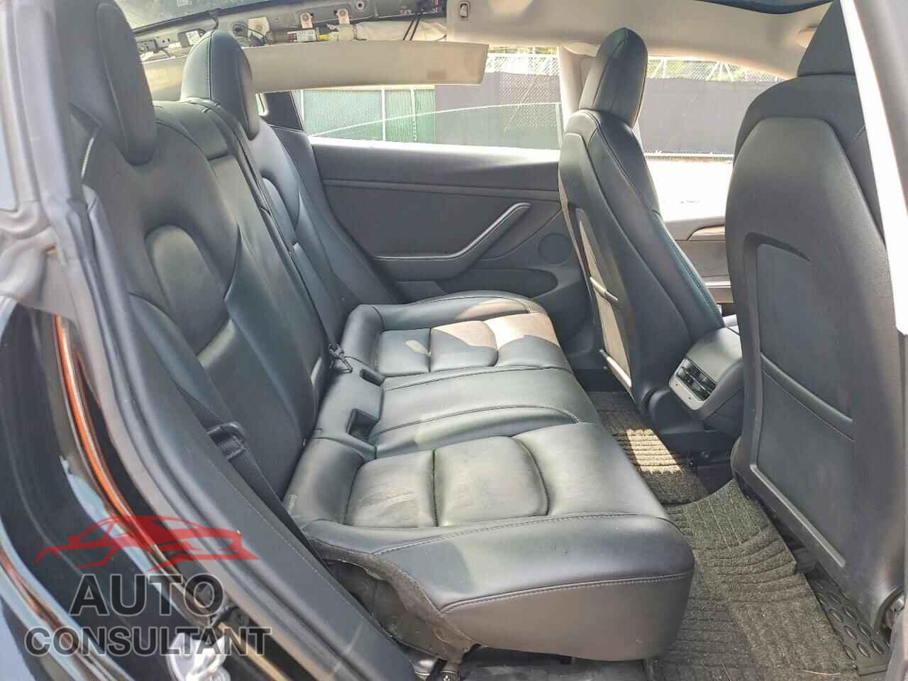 TESLA MODEL 3 2023 - 5YJ3E1EA8PF452831