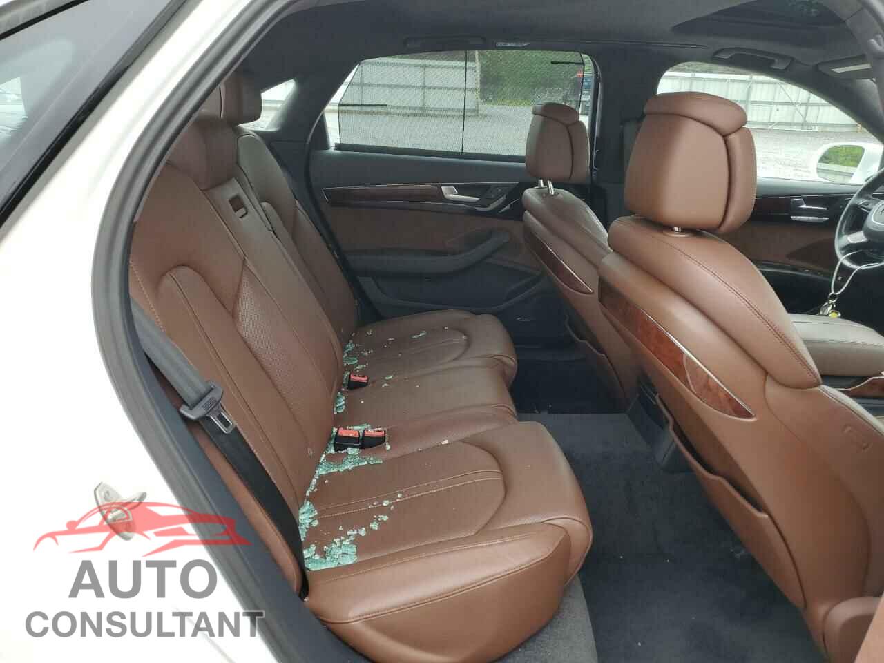AUDI A8 2012 - WAURVAFD0CN012081