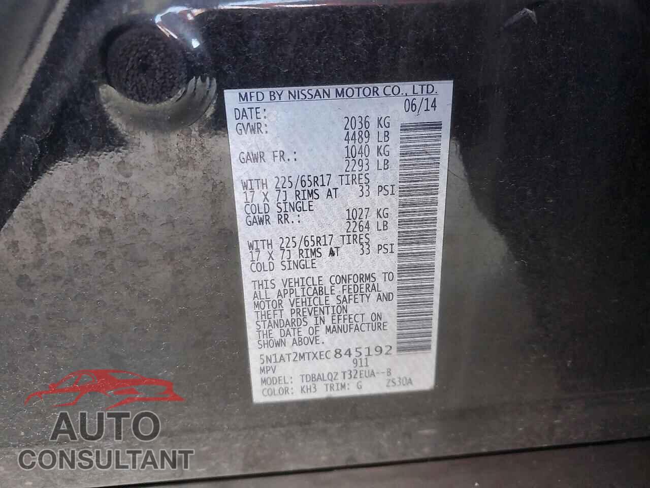 NISSAN ROGUE 2014 - 5N1AT2MTXEC845192