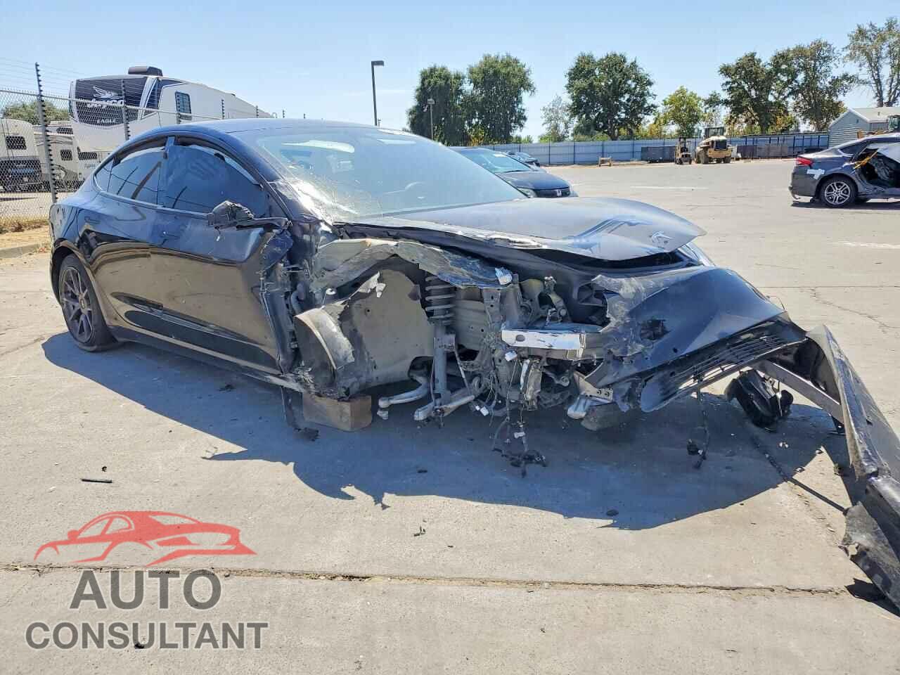 TESLA MODEL 3 2021 - 5YJ3E1EA8MF073906