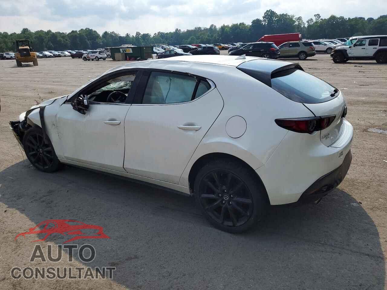 MAZDA 3 2021 - JM1BPBML9M1343121