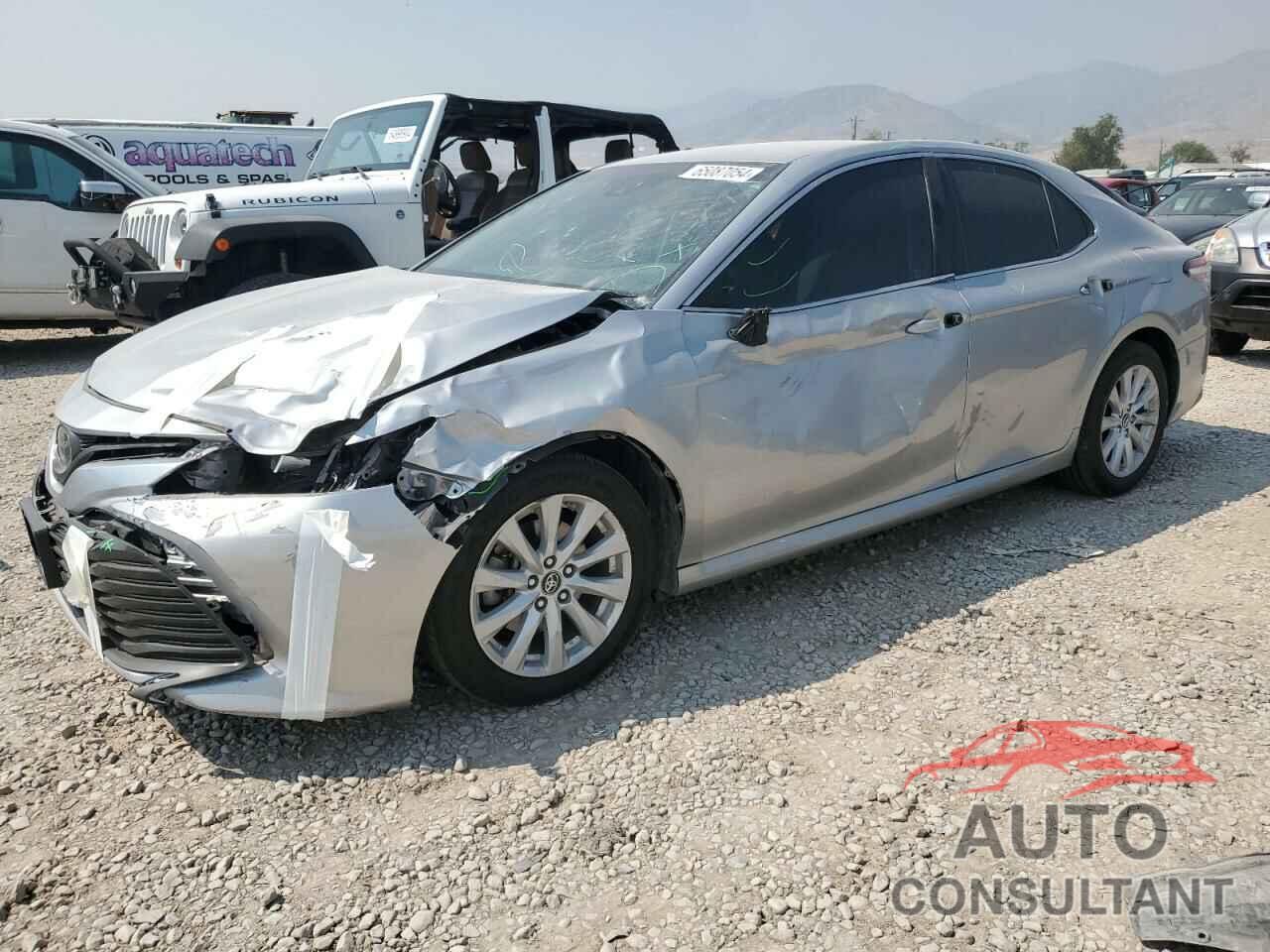 TOYOTA CAMRY 2018 - 4T1B11HK8JU584624