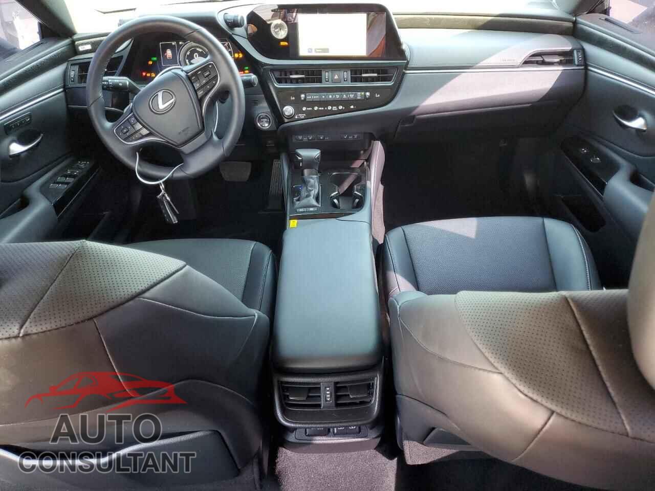 LEXUS ES300 2024 - 58ADA1C19RU052519