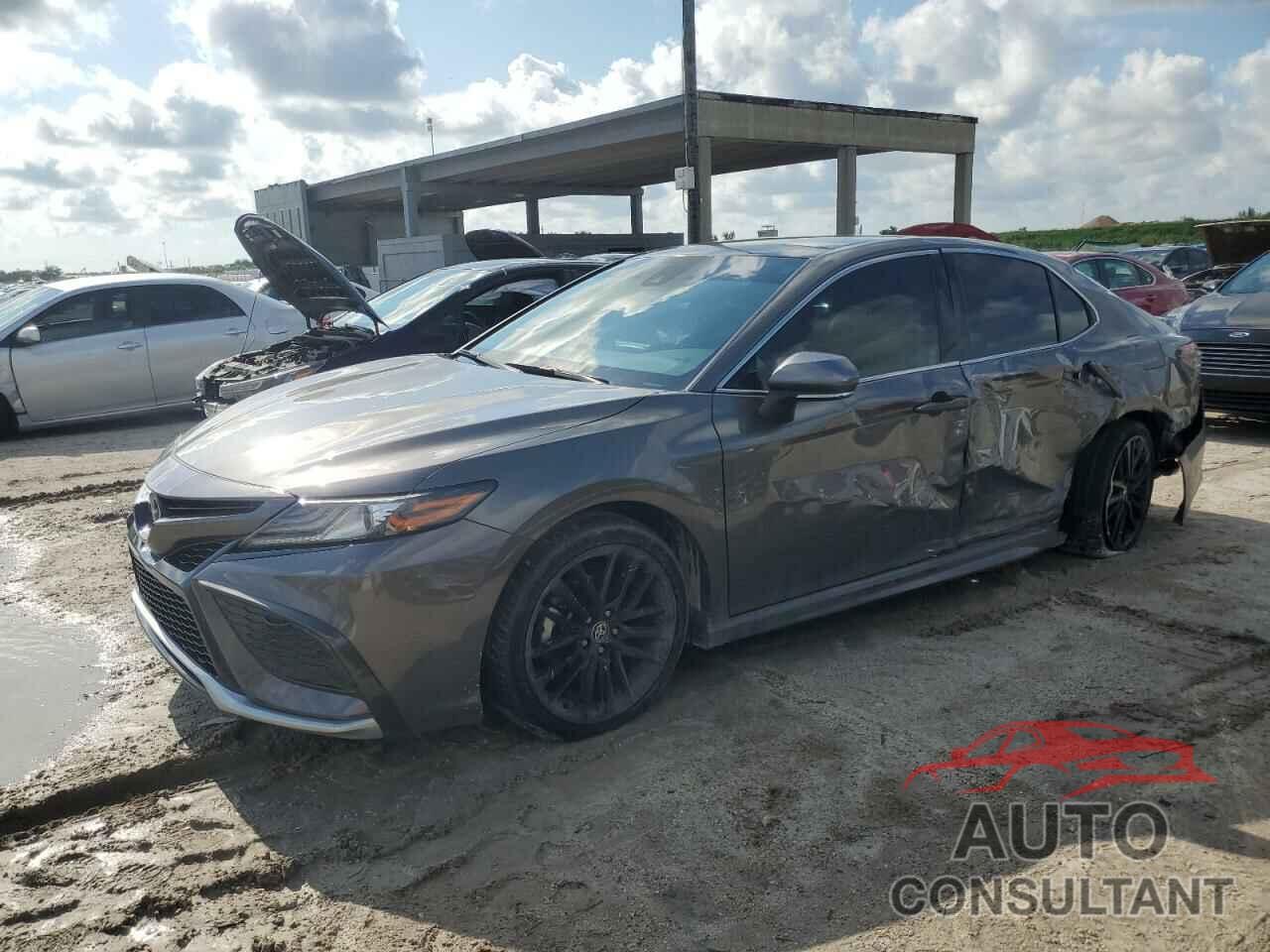 TOYOTA CAMRY 2021 - 4T1K61AK1MU544840