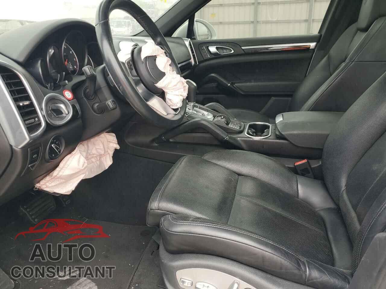 PORSCHE CAYENNE 2017 - WP1AA2A20HKA81920
