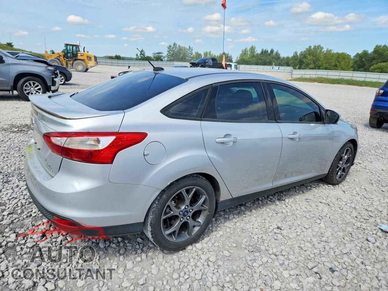 FORD FOCUS 2014 - 1FADP3F29EL107454