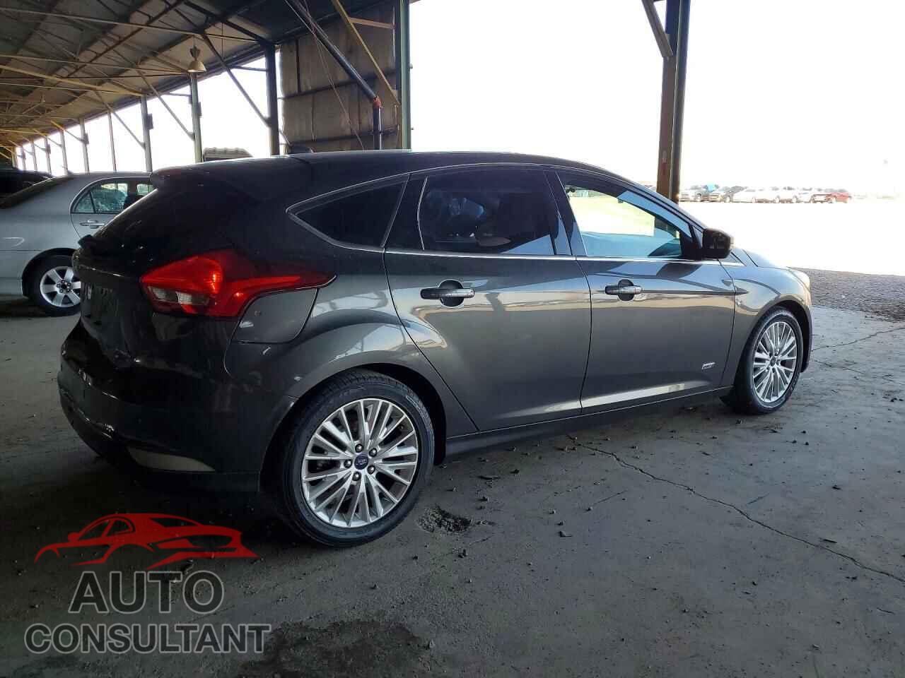 FORD FOCUS 2015 - 1FADP3N2XFL357921