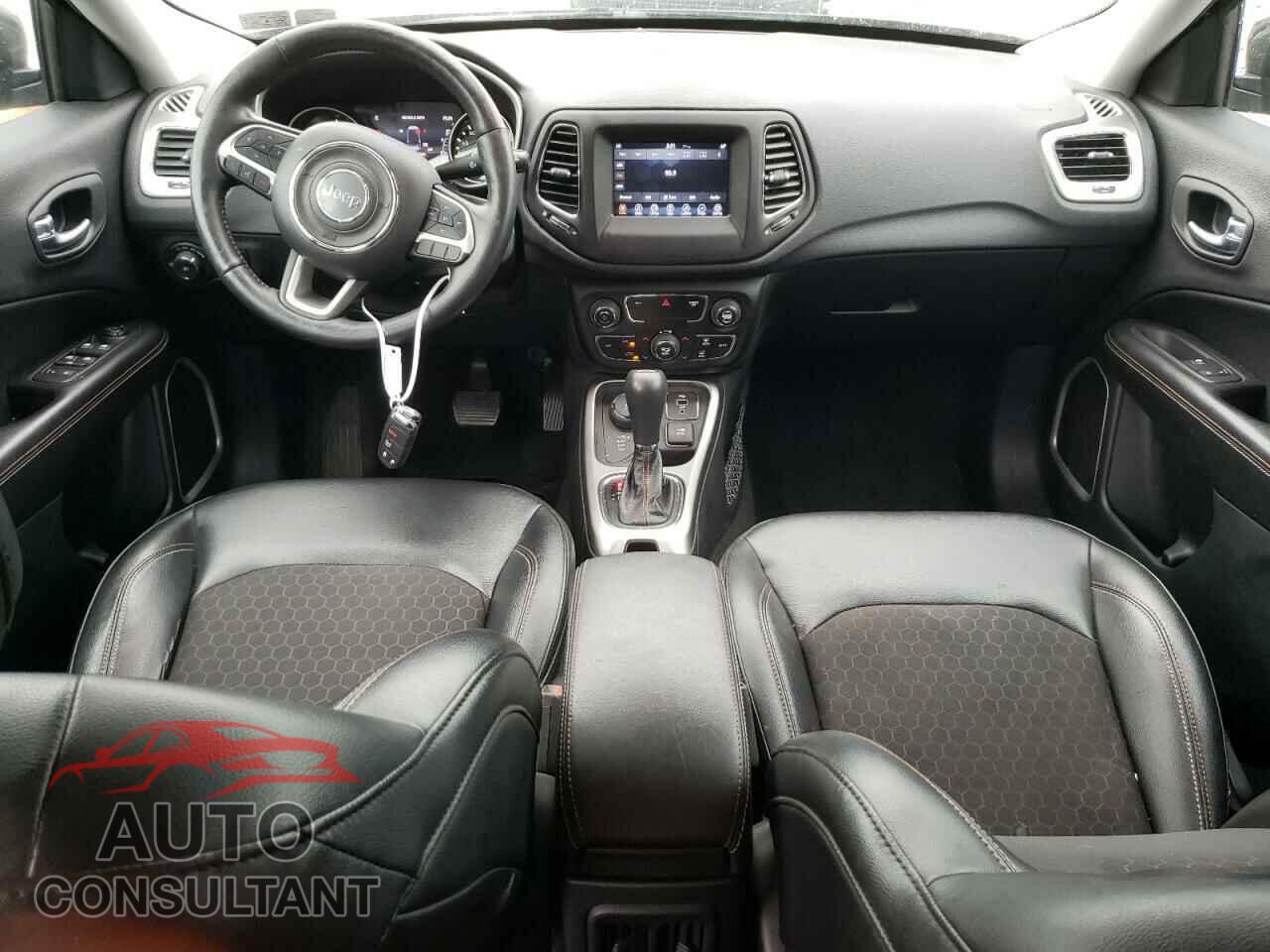 JEEP COMPASS 2018 - 3C4NJDBB4JT153087