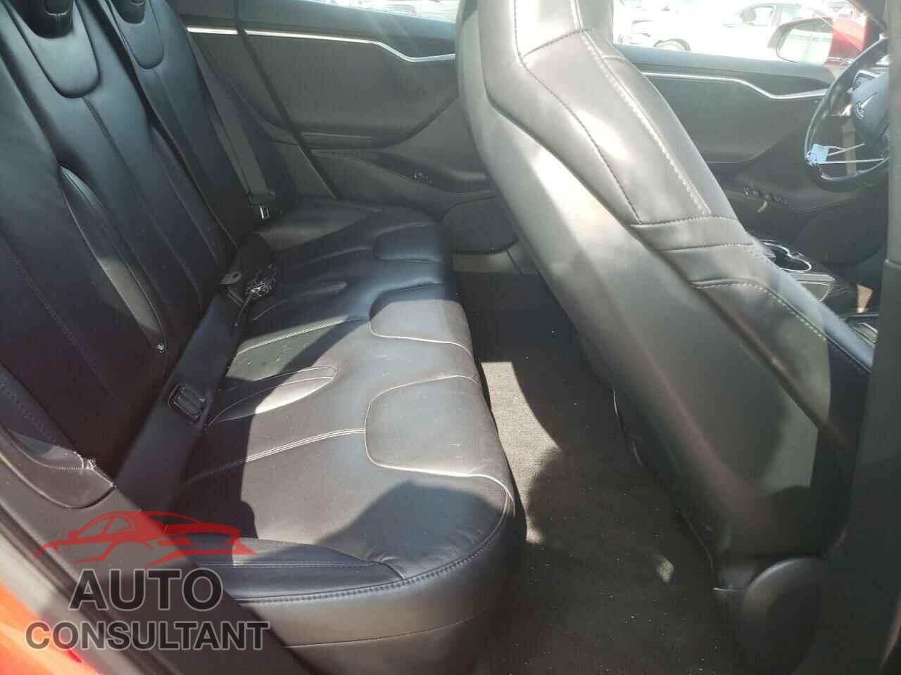 TESLA MODEL S 2016 - 5YJSA1E2XGF152630