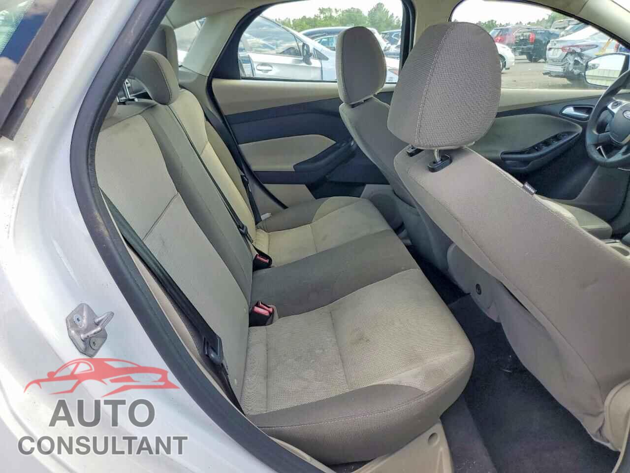 FORD FOCUS 2014 - 1FADP3F26EL189160