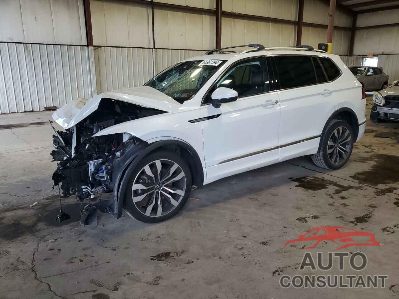 VOLKSWAGEN TIGUAN 2022 - 3VV4B7AXXNM022075