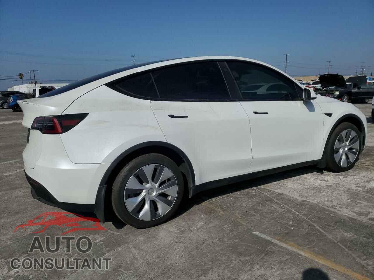 TESLA MODEL Y 2023 - 7SAYGDEE2PA126480