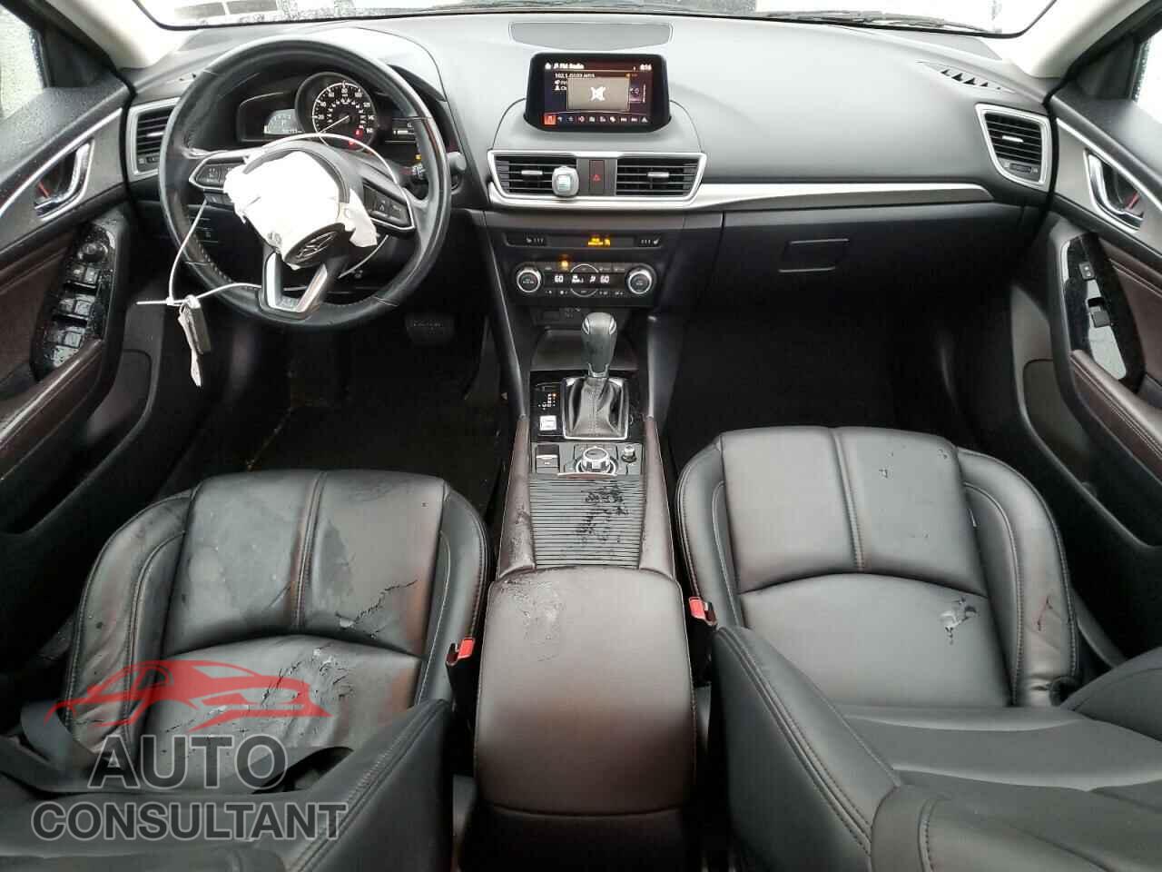 MAZDA 3 2018 - 3MZBN1V37JM242542